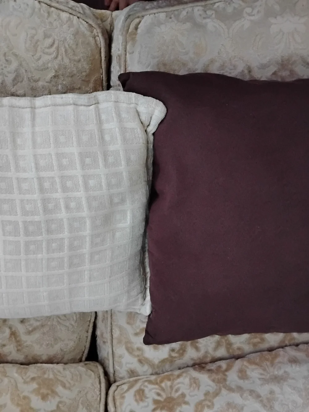 Throw Pillows-set Of Four